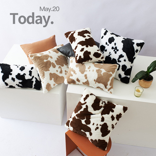 Xuai's new cow flower plush design double-sided pillow cover is a drop-shipping home sofa cushion cover without core.