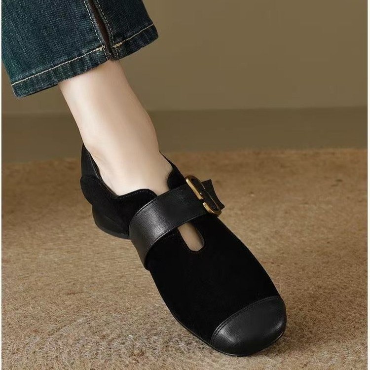 2026 Mary zapatos de primavera y verano de color sólido retro nuevo cuadrado tacones suaves zapatos de moda de viaje