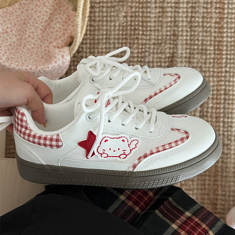 Zapatos de gatito transpirables, estrellas, zapatos de verano para mujeres, 2026 nuevos zapatos blancos con suela gruesa, zapatos deportivos casuales