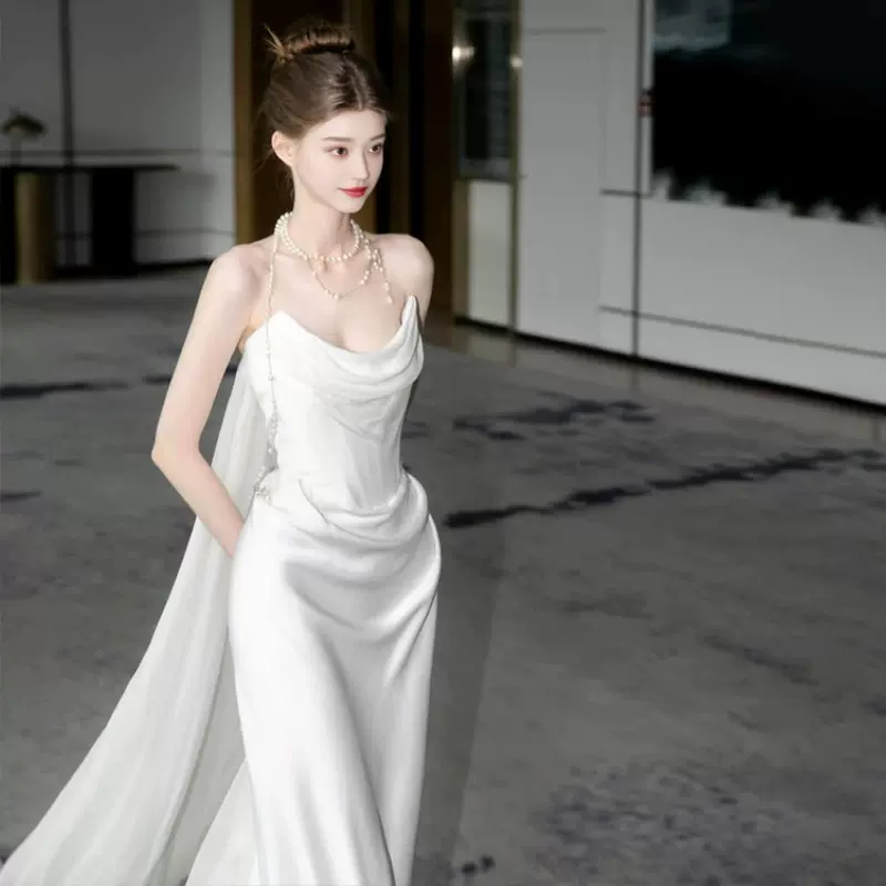 轻婚纱白色拖尾结婚新娘敬酒服订婚晚礼服高级感缎面抹胸连衣裙女