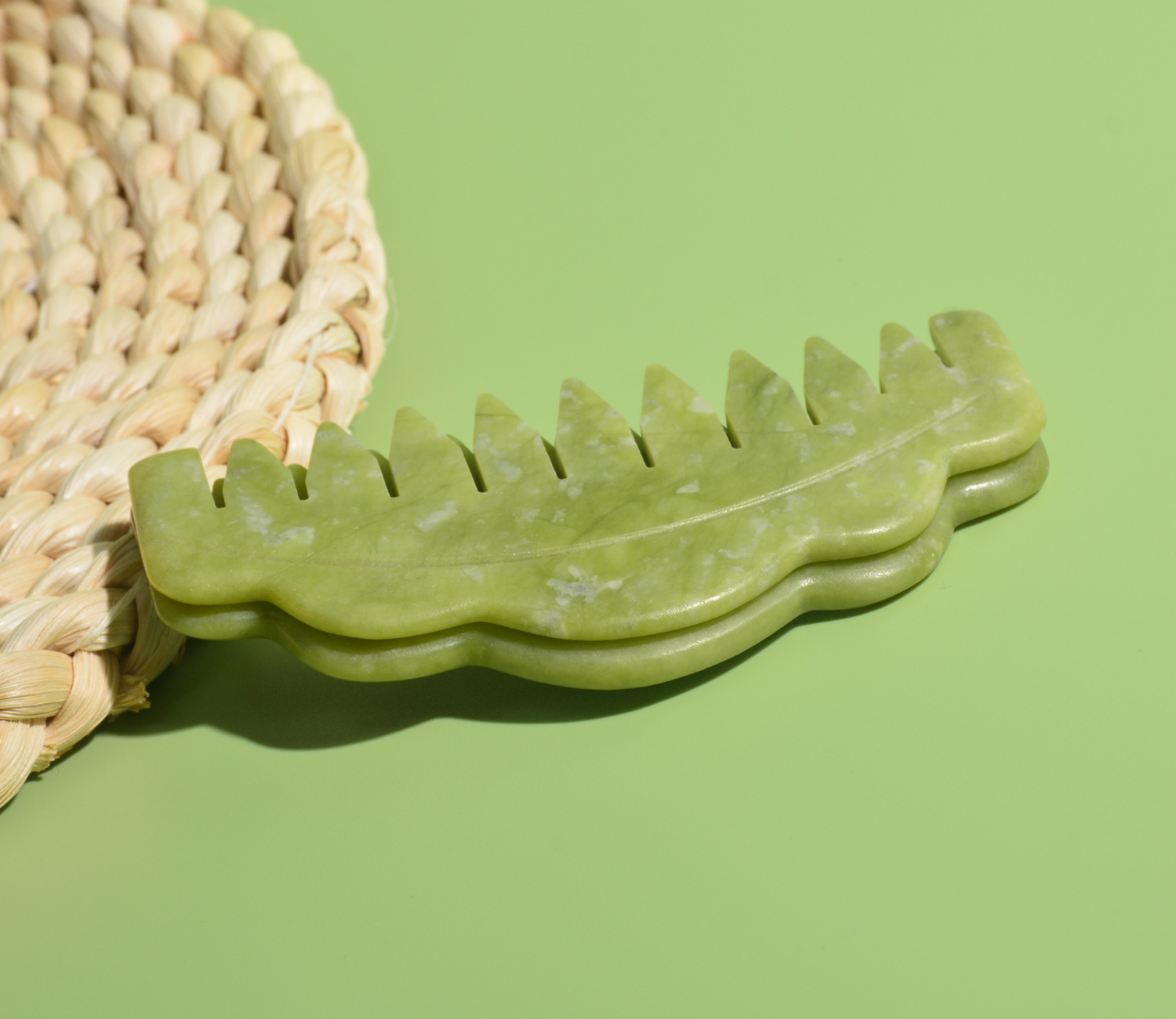 Green Phoenix Jade Comb Image 10