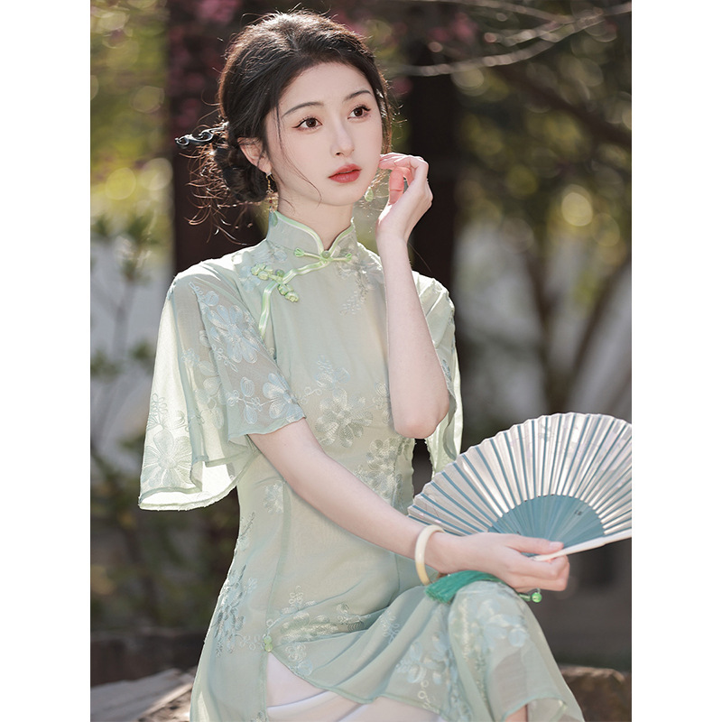 Improved green cheongsam New 2023 small fresh long young high-end temperament girl audai dress summer