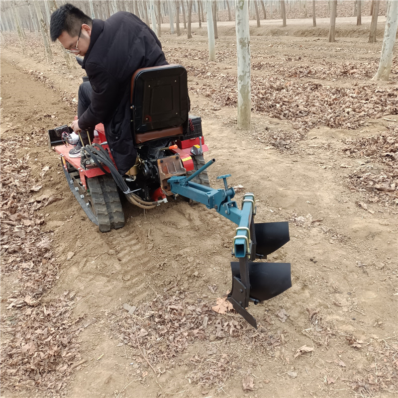 乘坐式打田机 水旱两用打地机 多动能果园大棚旋耕除草耕地松土机