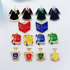 ハリーポッター大学制服オイルドリップペンダント DIY 合金ジュエリーアクセサリー魔法の学校漫画シリーズペンダント