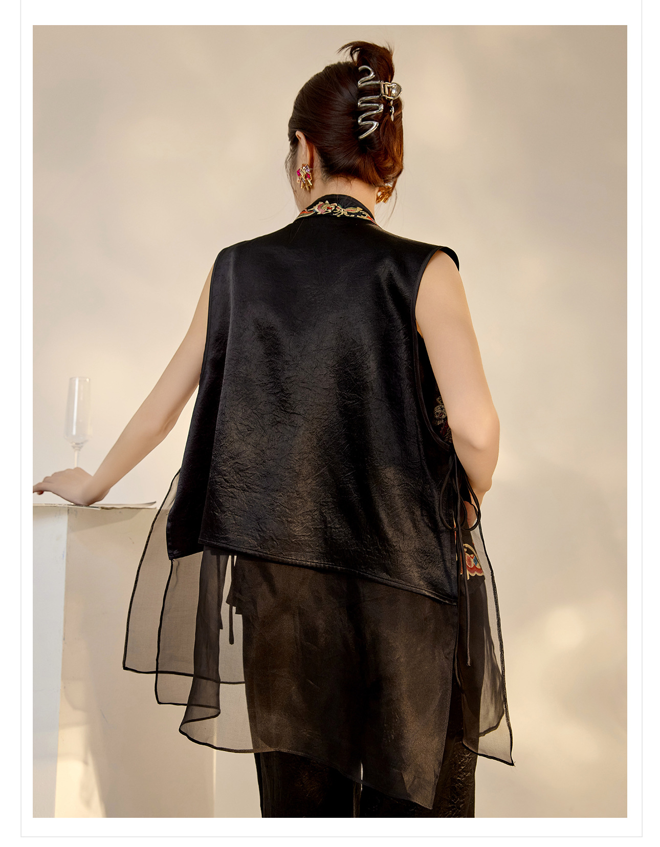 Áo vest gile nữ phong cách Trung Hoa lụa tơ tằm thêu đính kết lưới — Màu đen chi tiết 16