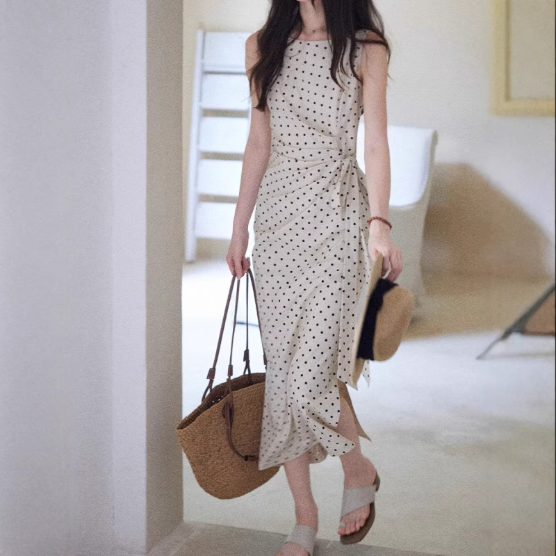 Yh【松间月】High-End and Elegant Polka Dot Dress for Women with Side Cinched Waist, Linen-Cotton Feel, French-Style Long Dress