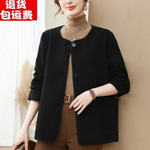 ��aŮ�b�＾�p����ë��ɫ�����n����¶̿�A�Ië��ᘿ��ڶ��_��