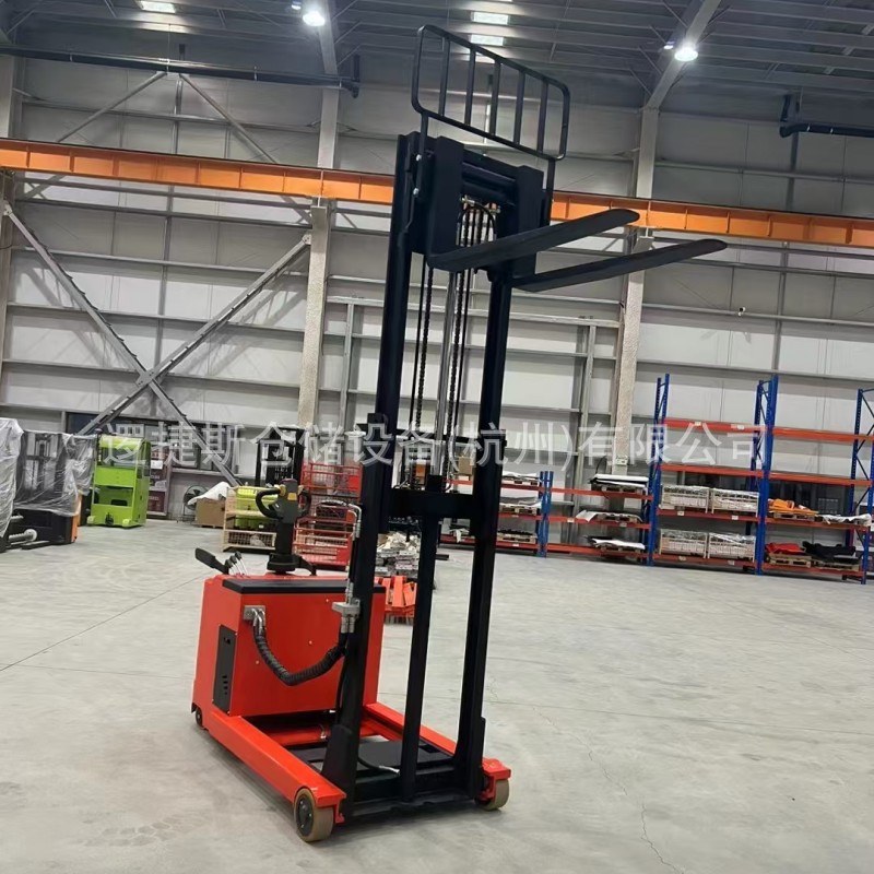 电动小前移式叉车1.5吨站驾式托盘堆高车升降装卸车无腿堆垛车