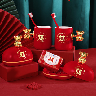 �Y��ϴ�����b���б���һ��Ů�������Ʒ��Y��ˢ�ڱ�ϲ����c��Ʒ