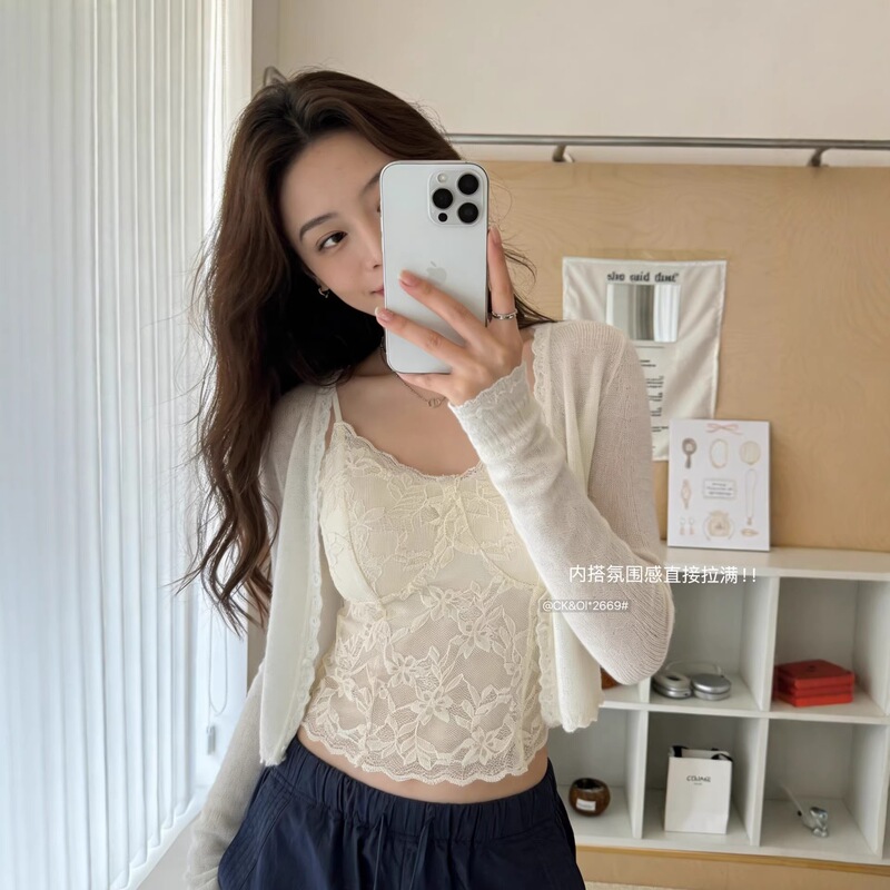 CK&OI2669 # French-style white lace camisole with built-in chest pads and fixed cups, versatile and sexy, for girls