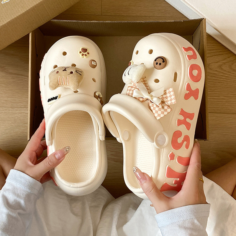 Cute Ultra-Thick Clogs for Women, Summer 2025 New Cartoon Design, Cute Cat Eating Fish, Thick-Soled Eva, Comfortable for Outdoor Wear