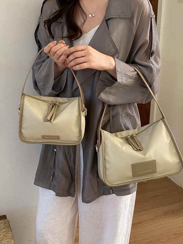 Bolsa de tela de nylon de gran capacidad para mujeres verano 2026 nueva moda moda moda bolsas de almohada de viaje bolsa de ocio