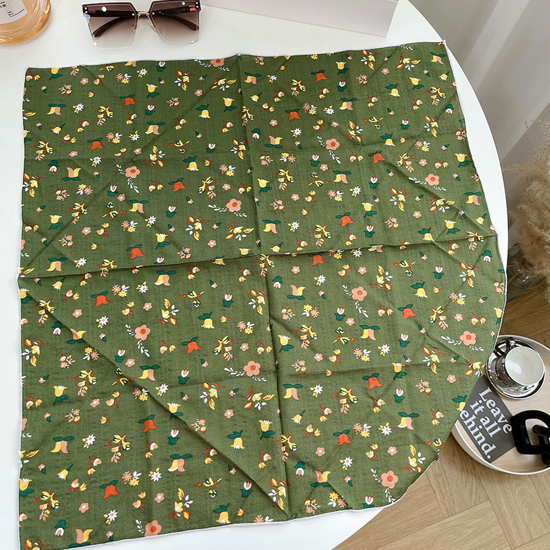 꽃 카키 작은 광장