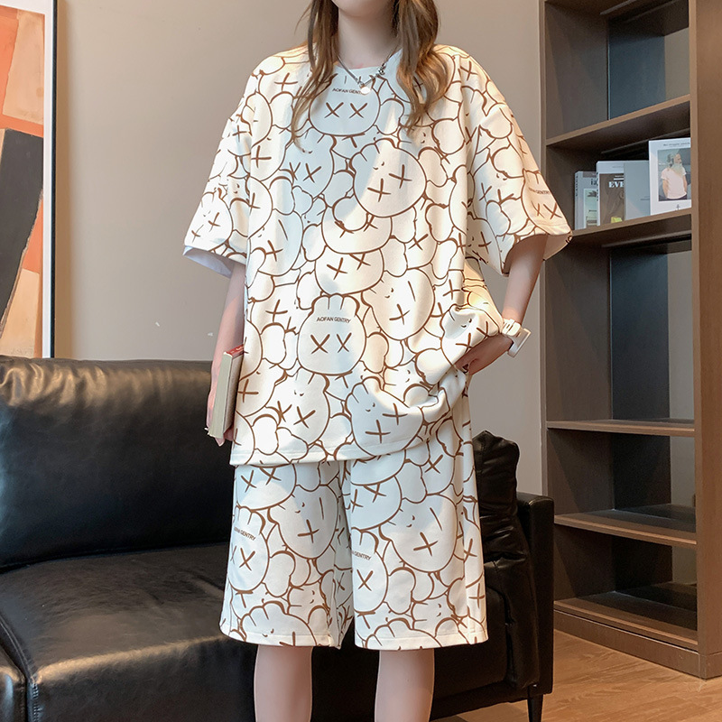 Ropa de pareja de verano de cuello redondo camiseta de manga corta para hombres dos pantalones cortos delgados se pueden usar ropa para el hogar 28013