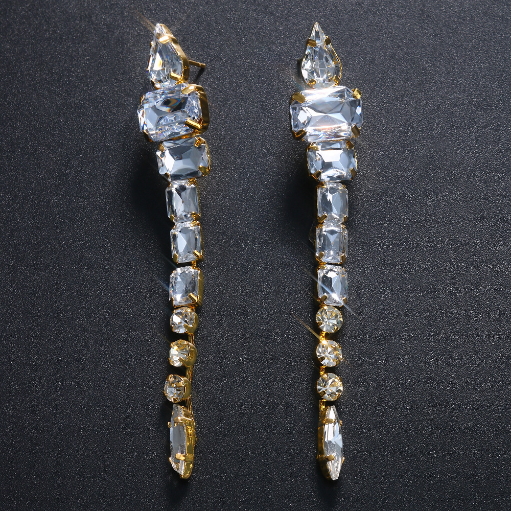 Square, Water Droplets Pattern Women'S Gender Rhinestone Design Retro Square Water Droplets Alloy Rhinestone Drop Earrings