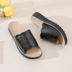 頭層牛皮媽媽涼拖鞋外穿時尚夏季真皮軟底女鞋中老年防滑外出涼鞋