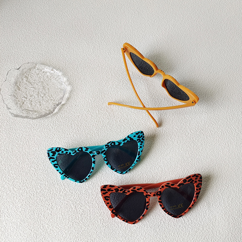 Children Unisex Gender Retro Style Retro Heart Shape Leopard PC UV400 Protection Special-Shaped Mirror Full Frame Kids Sunglasses