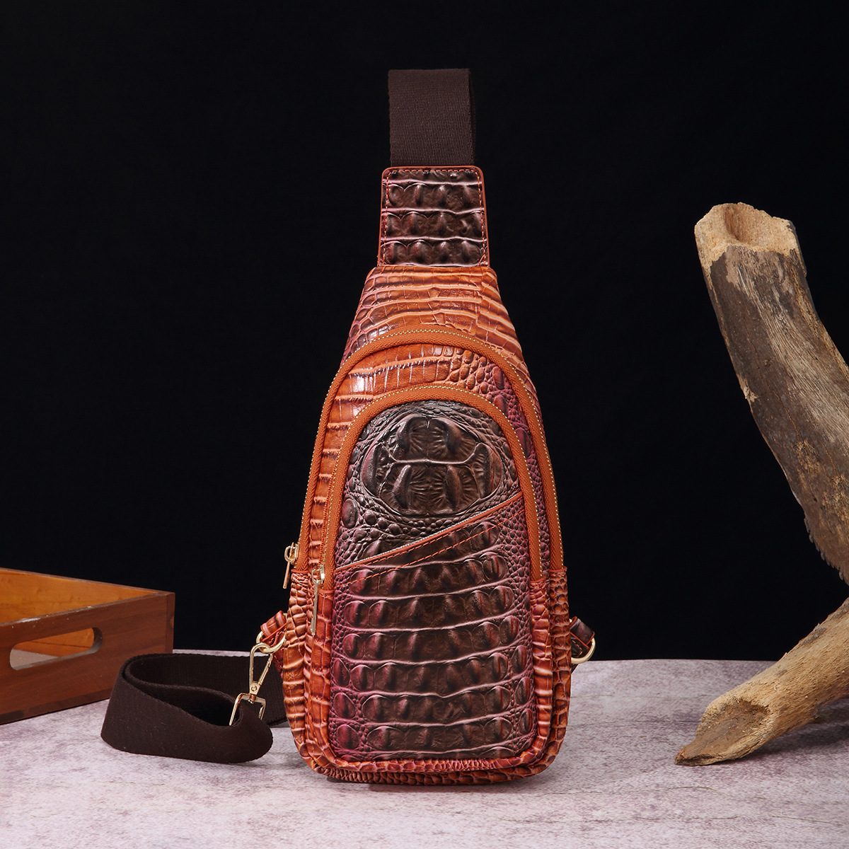 Retro Women's Chest Bag With Crocodile Pattern And Wide Strap_voghion.com