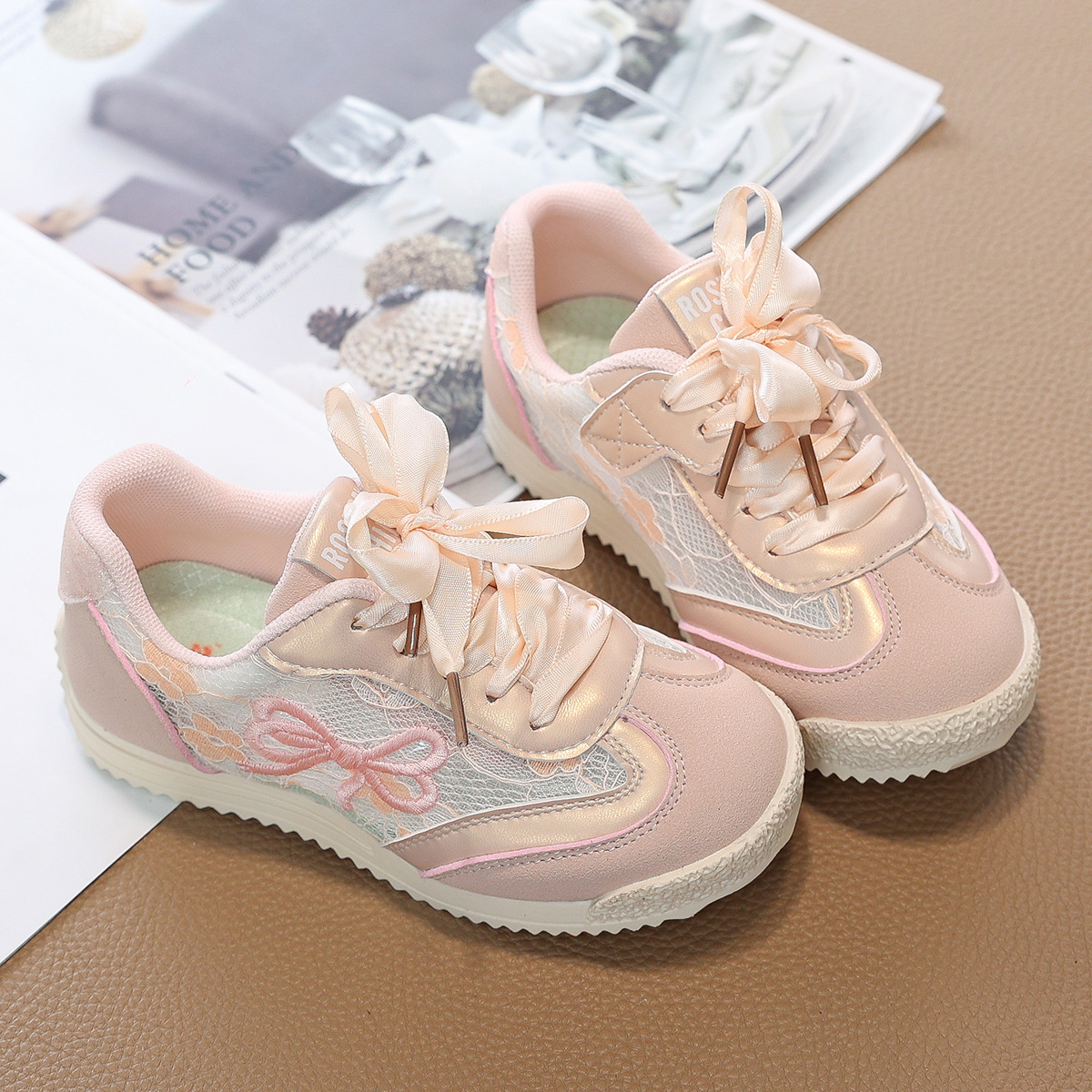 Zapatos casuales para niñas 2026 verano nuevos zapatos de entrenamiento para niños zapatos deportivos para niños zapatos para bebés femeninos