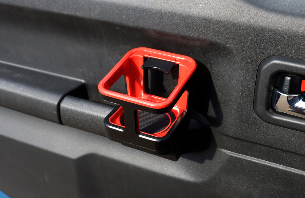 Suitable for 2018+Jb74Jb64 Suzuki Jimny Jimny Modified Accessories Air Outlet Water Cup Holder Car