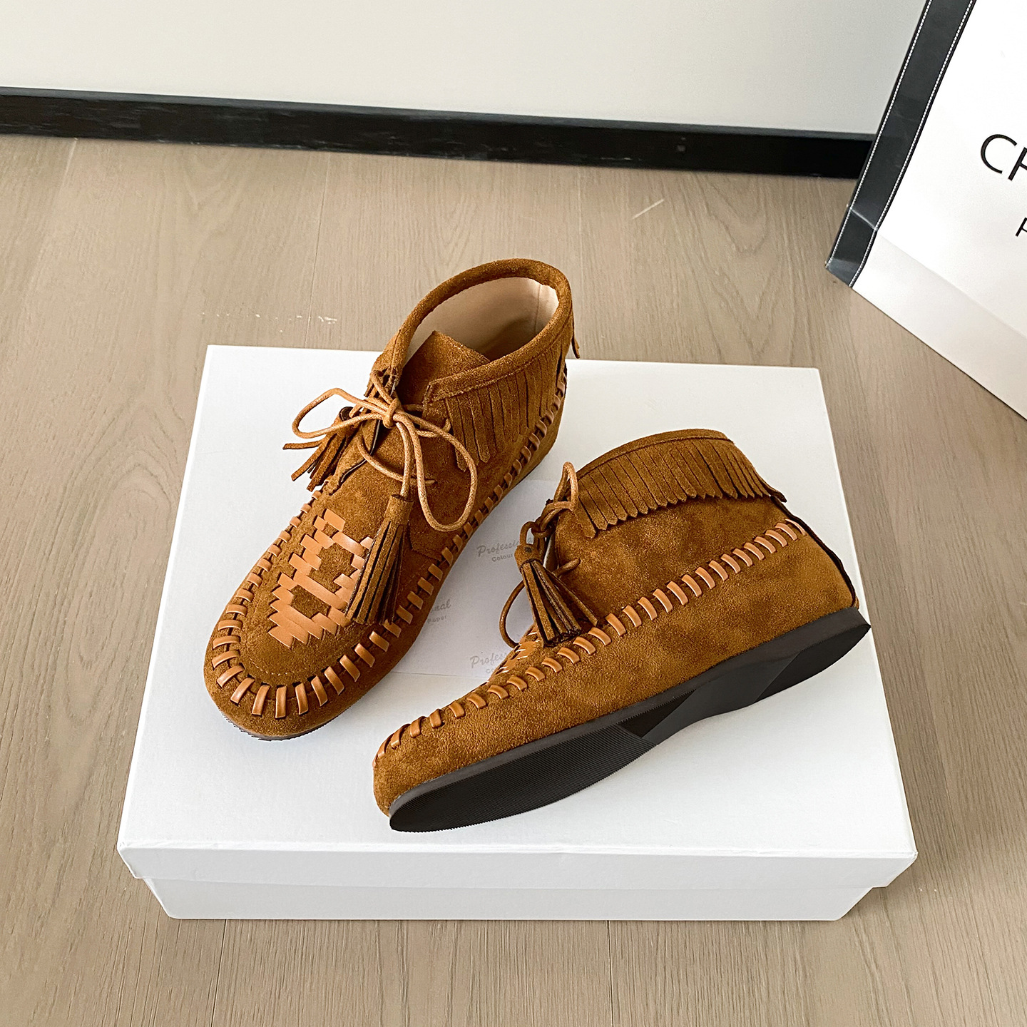 2025跨境热销牛皮反绒皮船鞋女平底苏穗蝴蝶结流苏防滑软底单鞋