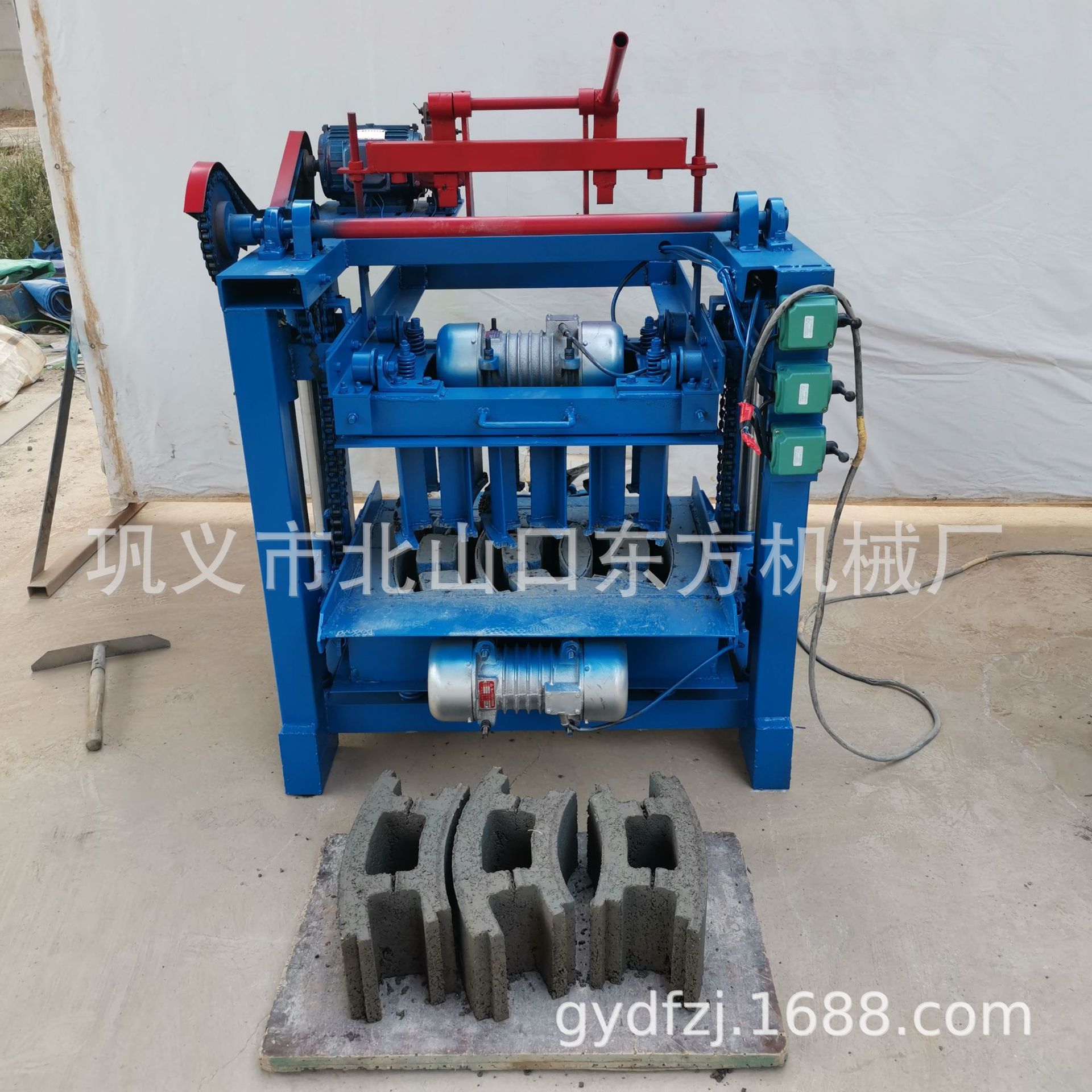 4-35生产检查井制砖机家用小型新款打砖机电动制砖原料水泥石粉沙