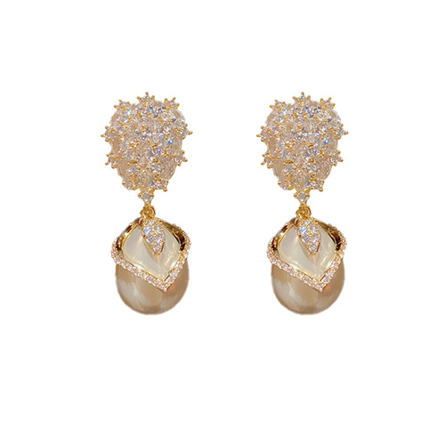 Fall/Winter new collection: Stylish white pearl and zircon earrings with S925 silver pins—delicate, elegant, and exuding high-end sophistication for a glamorous lady-like vibe.