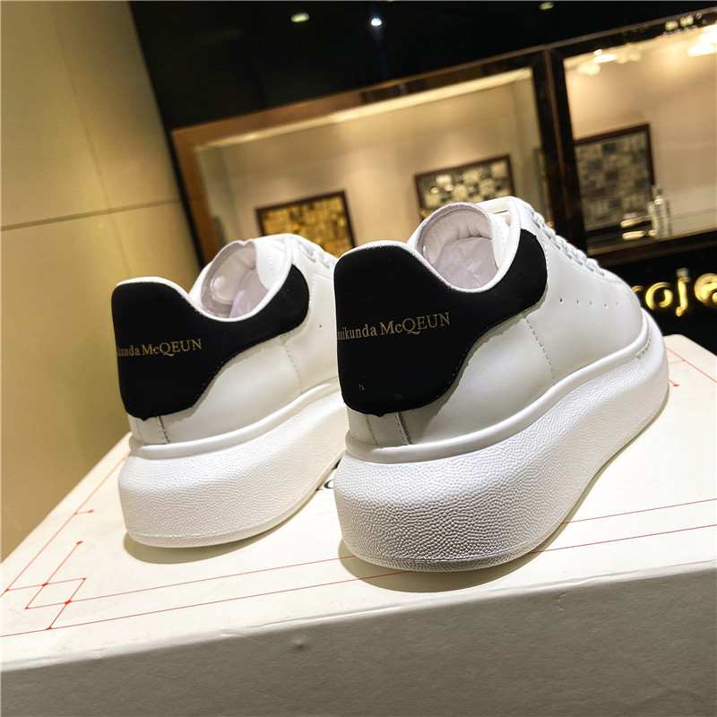 검은 벨벳 꼬리