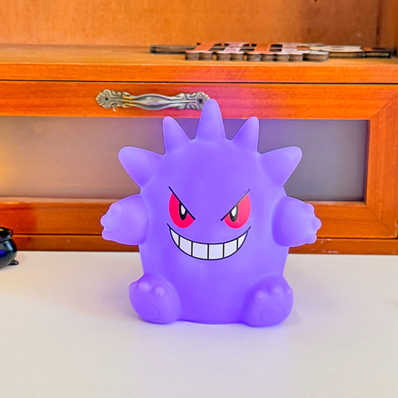 Lámparas nocturnas creativas de dibujos animados al por mayor, puestos de mercado nocturno, juguetes luminosos, regalos de cumpleaños para amigos, adornos de mesa