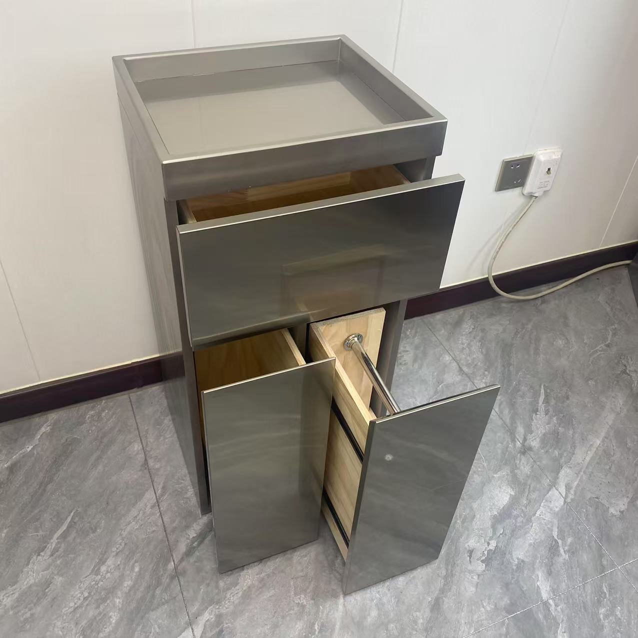 Gabinete de herramientas de moda barbería proceso de pintura de cocción multicapa armario de almacenamiento tipo cajón con lámpara de gran capacidad