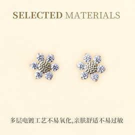 F136钛合金0.9牙蝴蝶花朵桃心宇宙星星唇钉耳钉耳屏穿刺饰品批发