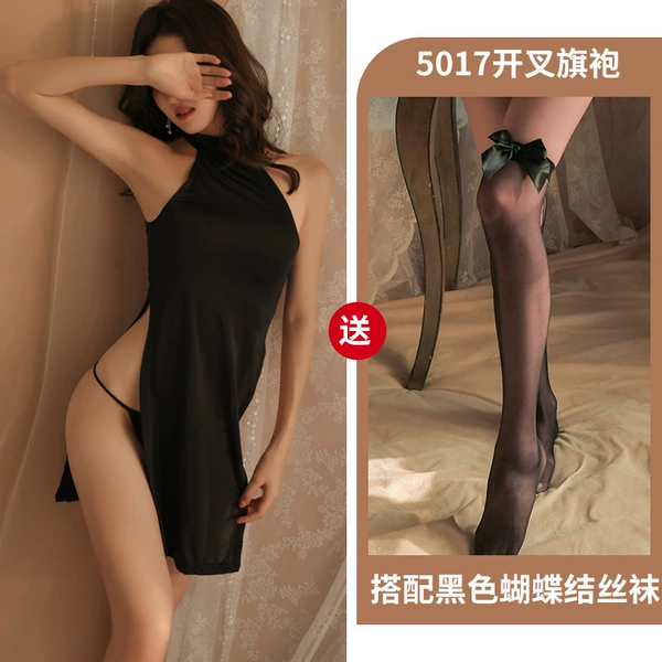 Black tights with bow
