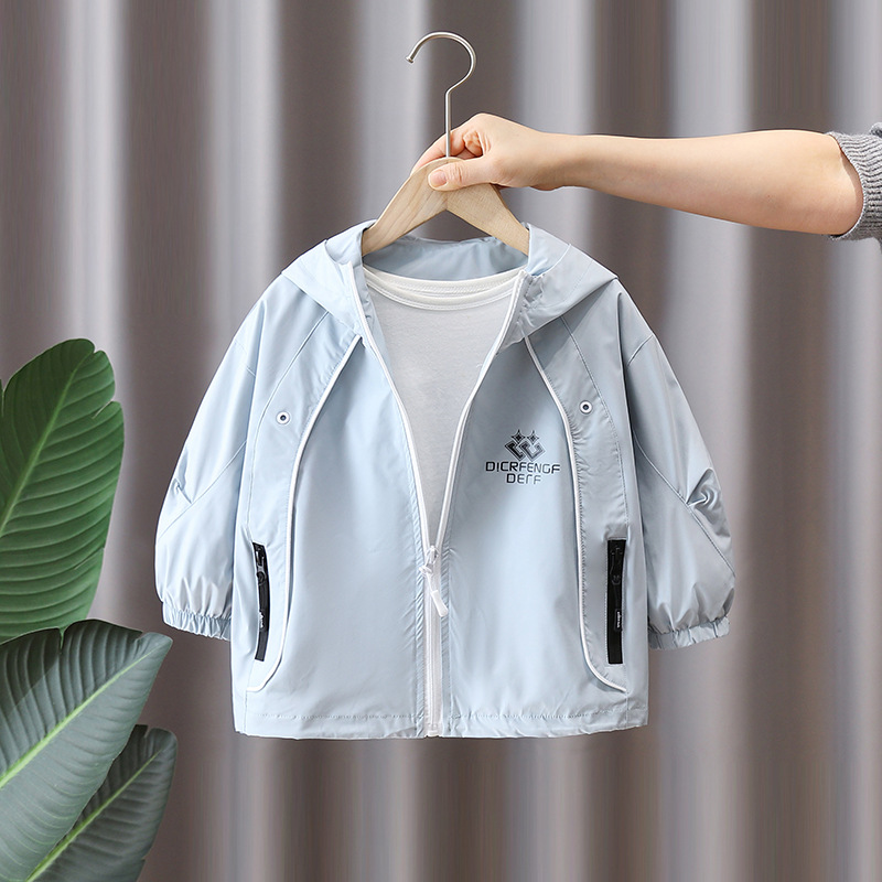 7623 Chaqueta cortavientos con capucha para niños Primavera y otoño 2025 Nuevo estilo para niños Chaqueta de moda de primavera