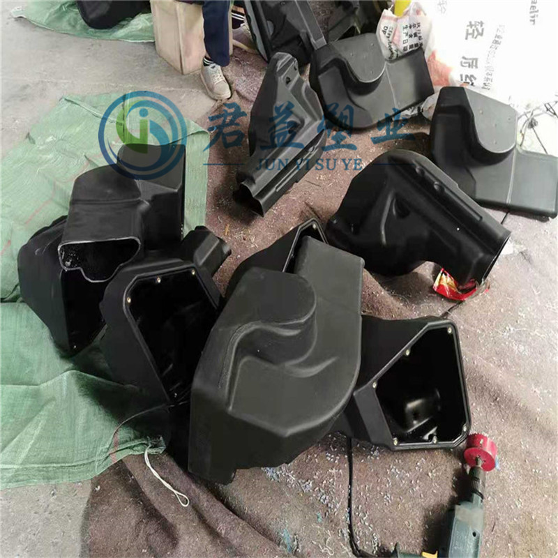 供应农用滚塑柴油箱 、耐腐蚀液压异性油箱