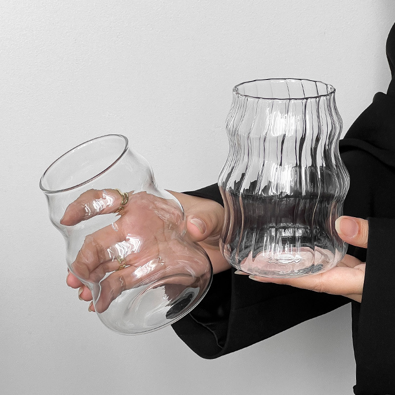 Taza de una sola capa resistente a altas temperaturas doméstica con taza de vidrio de paja con tapa de vidrio de alto silicio transparente taza de bebida de nubes verticales
