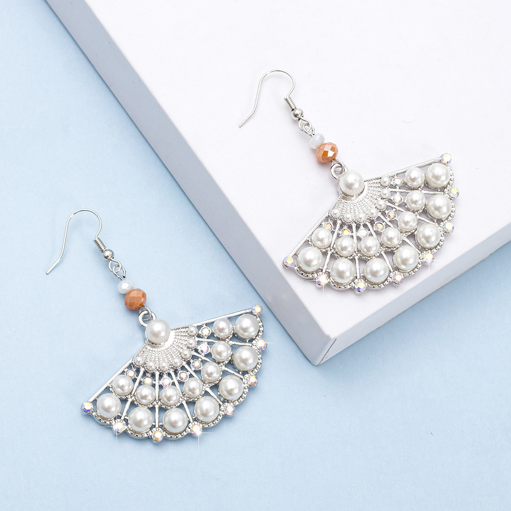 1 Pair Casual Ethnic Style Sector Hollow Out Inlay Alloy Artificial Pearls Rhinestones Drop Earrings display picture 16