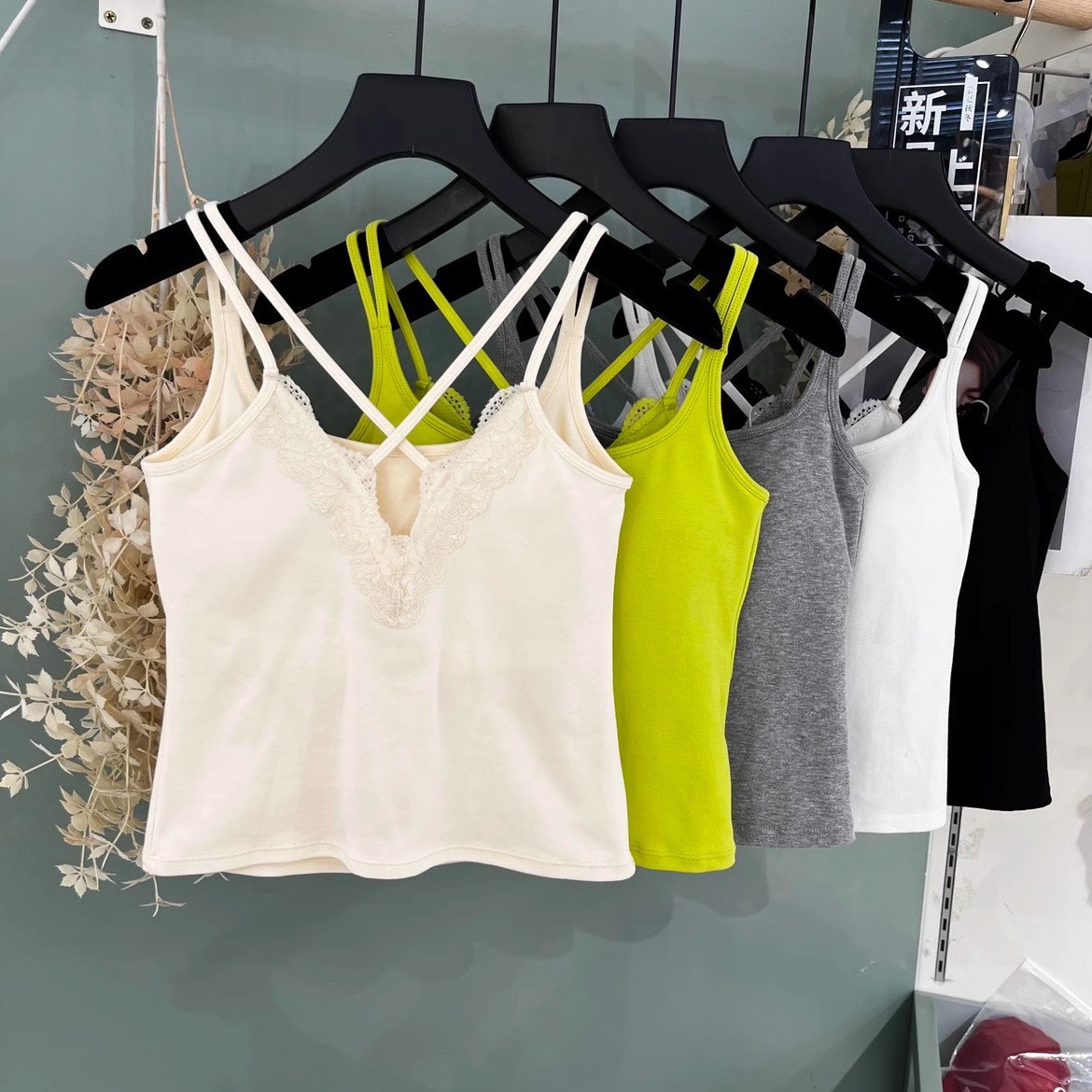 20573 new beautiful back suspender strap with chest pad for women integrated inner vest for women with chest pad for women with lace beautiful back suspender strap