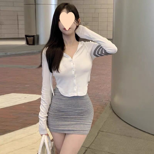 Spring and Autumn Thin Long Sleeve Sweatshirt Women Student Hooded Short Tight Revealing Large Open Cardigan Top Winter