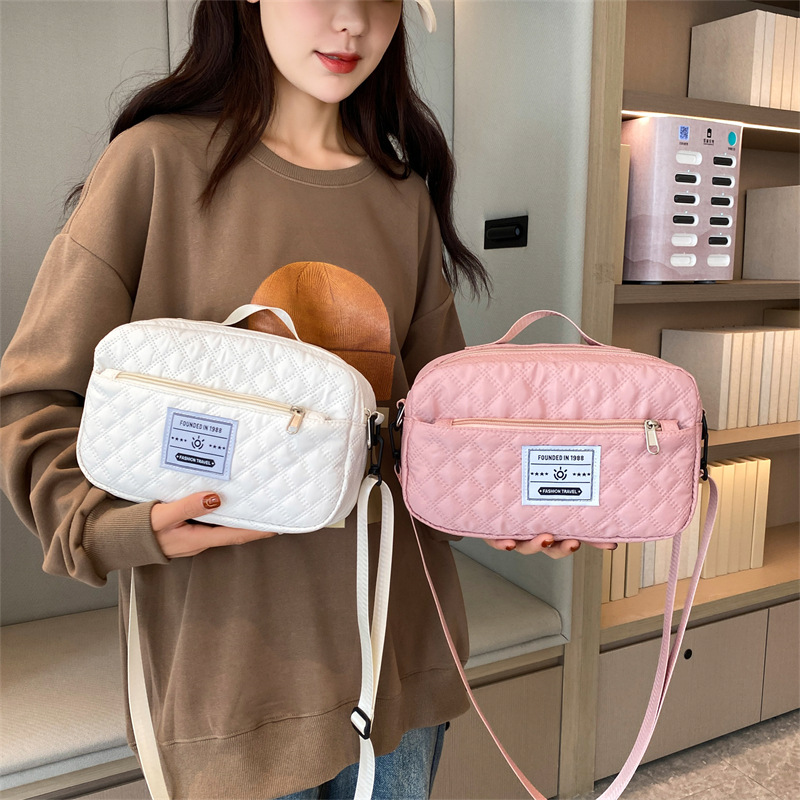 Estilo coreano bordado rómbica hilo bolsa de maternidad bolsa de almacenamiento crossbody portátil Madre y niño bolsa de yoga bolsa de fitness bolsa de viaje de gran capacidad