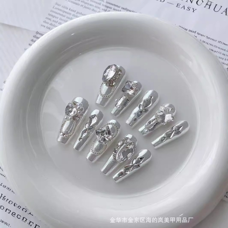 Hand-Wearing Armor Luxury Spelling Diamond Flash Nail Art Patch Finished Little Red Book Explosions Pure Desire Bride Wedding Dress Hand-Wearing Armor Luxury Spelling Diamond Flash Nail Art Patch Finished Little Red Book Explosions Pure Desire Bride Wedding Dress