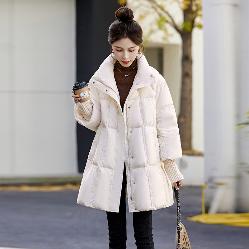 Brown down Jacket for Women, Mid-Length, Winter 2025 New Model, Petite Size, High-End Fashion, Western Style, Thickened for Warmth, White Duck down Brown down Jacket for Women, Mid-Length, Winter 2025 New Model, Petite Size, High-End Fashion, Western Style, Thickened for Warmth, White Duck down
