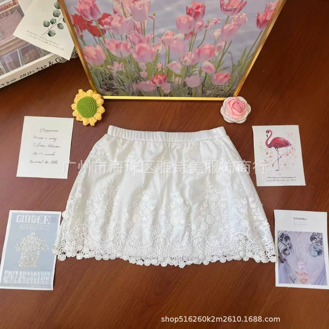 Французский темперамент шикарный и модный кружевной кружевной кружевной юбки осенью и зимой новый дикий стиль с высокой талией