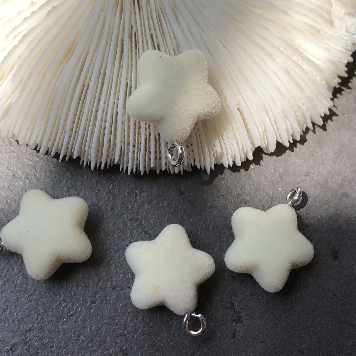 30g Weight Pendant Jewelry Making Type 15mm Jewelry Making Size DIY Jewelry Accessories Classification 10 PCS/Package Quantity Plastic, Resin Material Pentagram Pattern Casual, Cute, Simple Style Style 10 PCS/Package 15mm Plastic Resin Pentagram Pendant 8