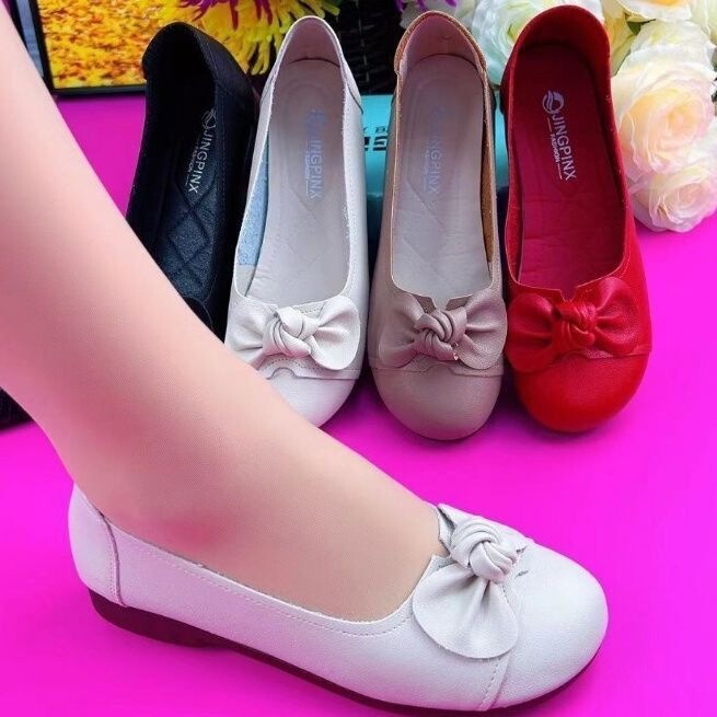 Genuine Leather Women's Flats 2026 Spring and Autumn New Style Comfortable Soft-Soled Mom Shoes Non-Slip Rubber Sole Versatile Flat Loafers Genuine Leather Women's Flats 2026 Spring and Autumn New Style Comfortable Soft-Soled Mom Shoes Non-Slip Rubber Sole Versatile Flat Loafers