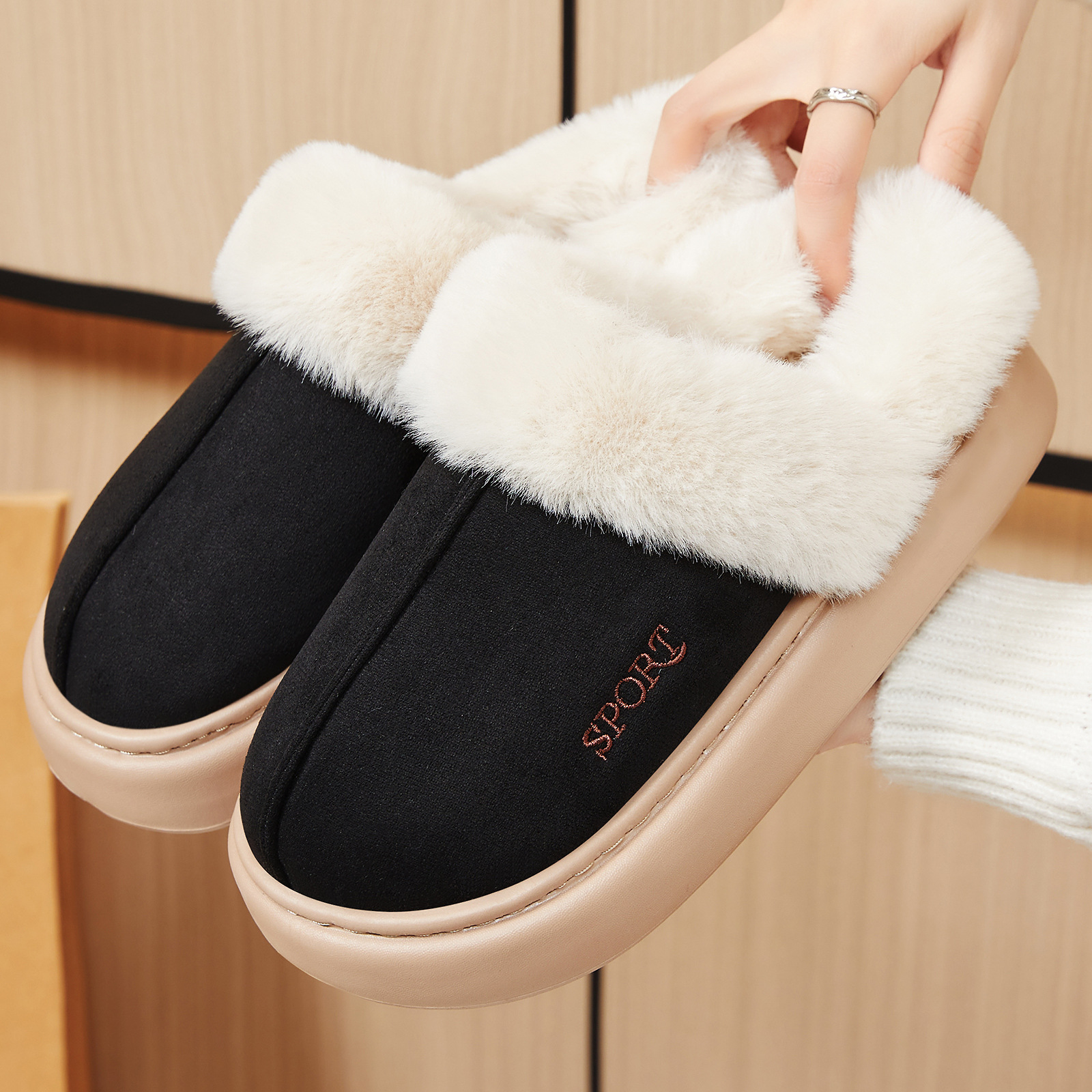 Zapatos caseros de algodón transfronterizos de invierno calentados zapatillas de lana y zapatillas de lana con un pedazo y medio zapatillas de algodón cómodas