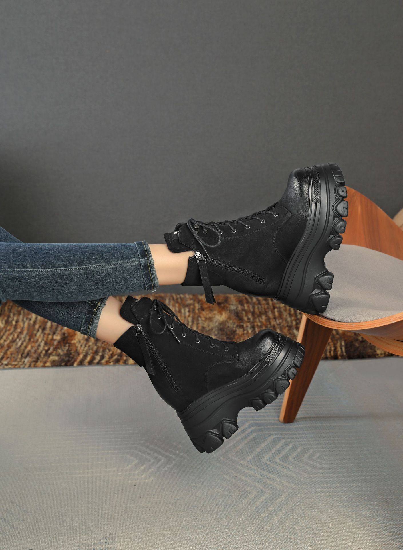 Boot nữ cổ thấp dây buộc phong cách Anh quốc cổ điển, gót cao 12 cm — Đen nhung chi tiết 9