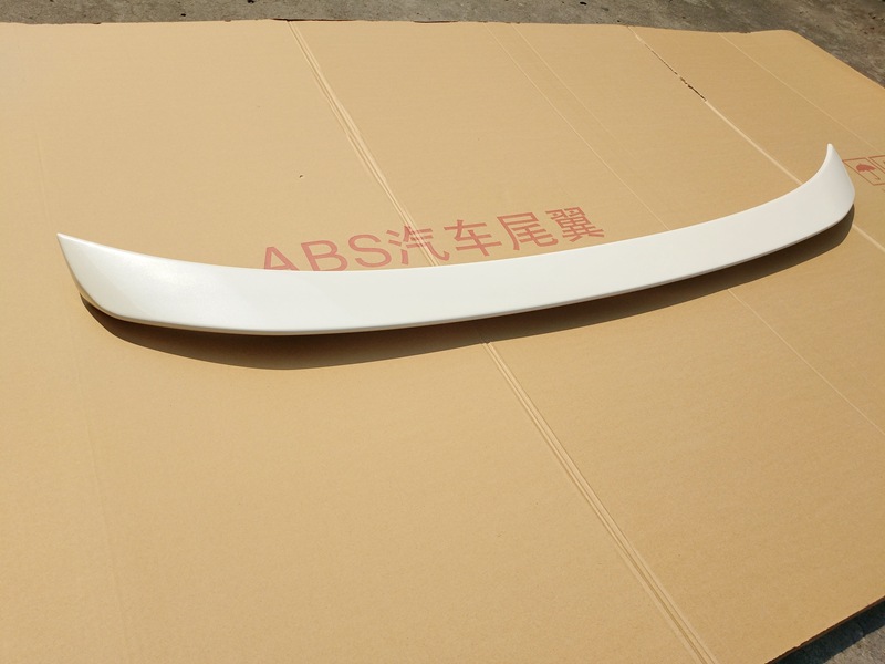 Suitable for 2015-2018 Toyota Crown Rear Wing 14Th Generation Crown Modification Special Punch-Free Horizontal Tail Press