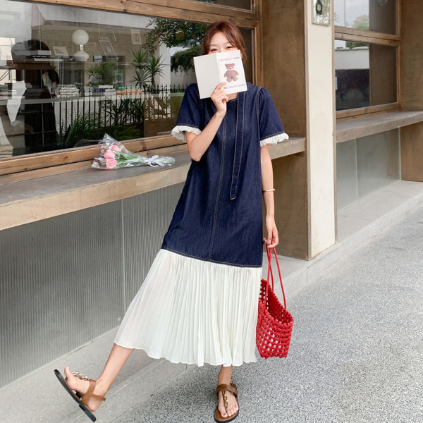 Elegant summer denim dress
