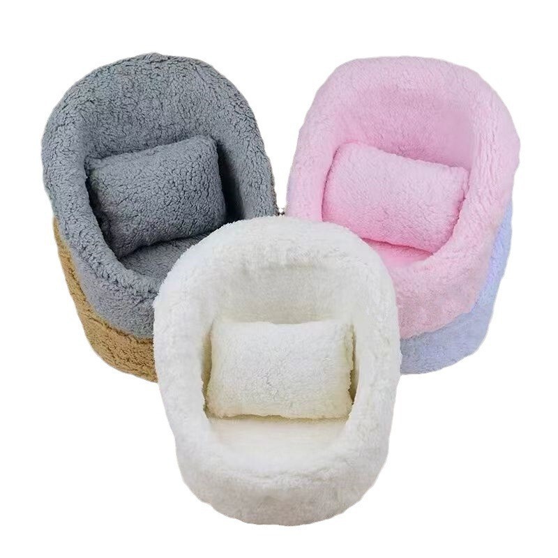Newborn baby full moon photography props small sofa 100 days and a half years old baby photo chair send back pillow Newborn baby full moon photography props small sofa 100 days and a half years old baby photo chair send back pillow