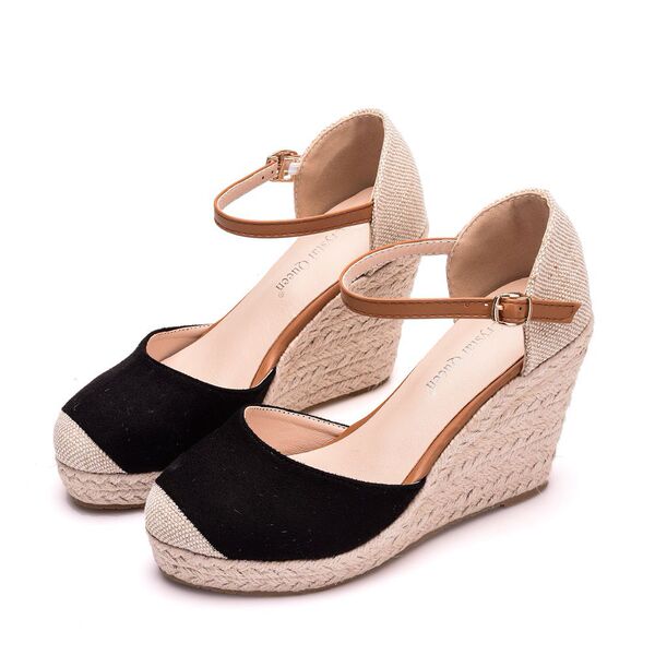 Sandals wedge heel